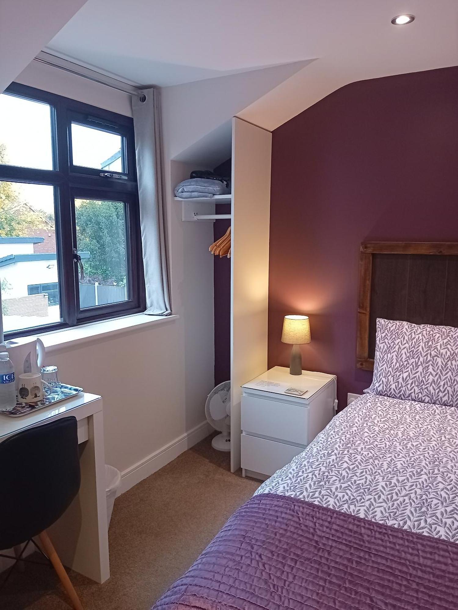 Middle House Bed & Breakfast Coventry Exterior foto