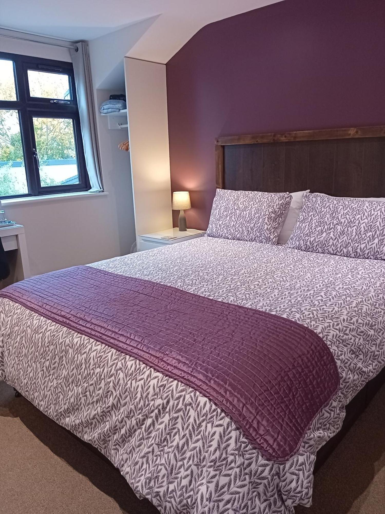 Middle House Bed & Breakfast Coventry Exterior foto